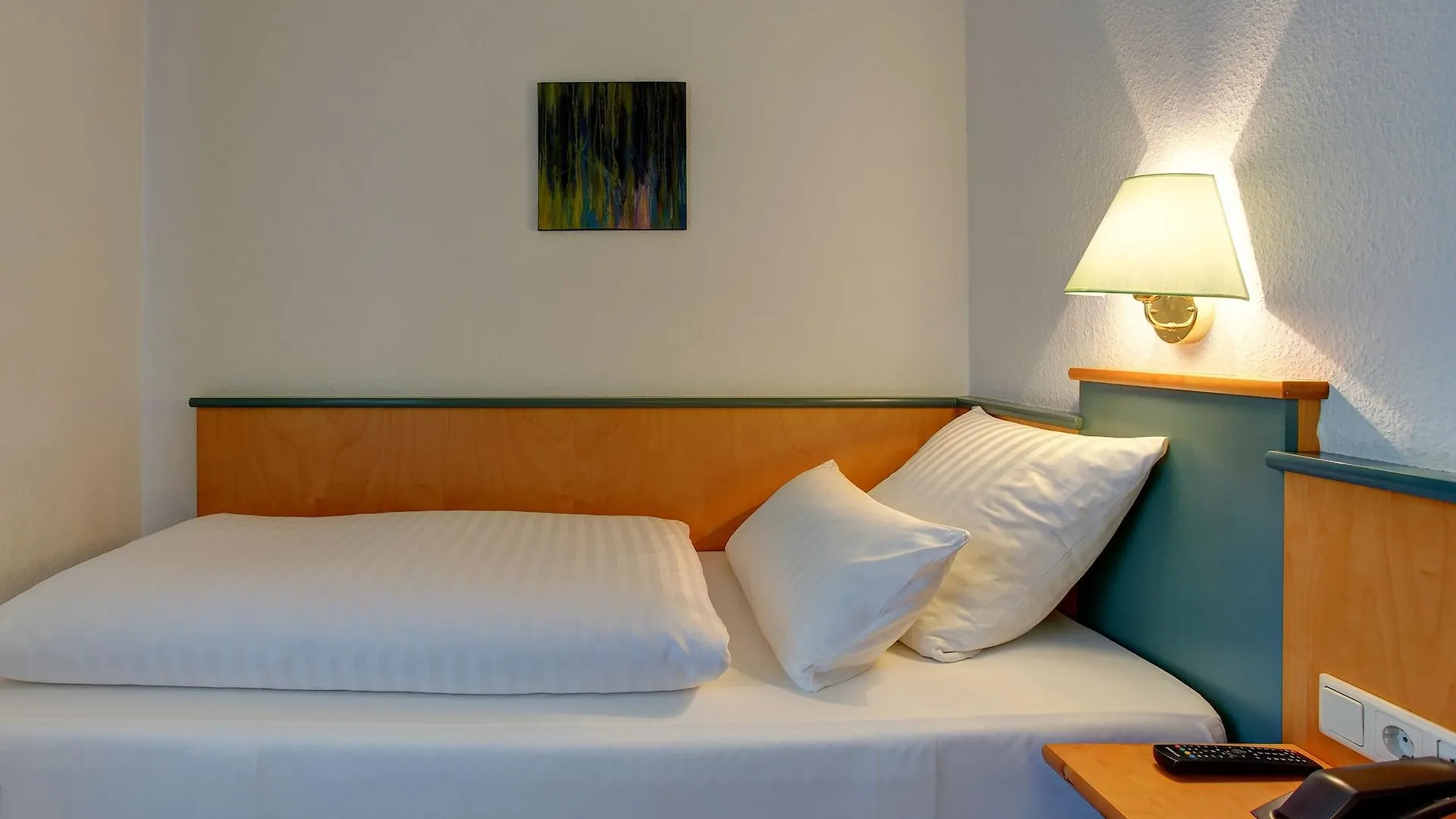 Sure Hotel By Best Western Ambassador Duesseldorf 3*, Düsseldorf Německo