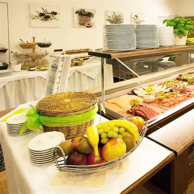 Sure Hotel By Best Western Ambassador Duesseldorf 3*, דיסלדורף